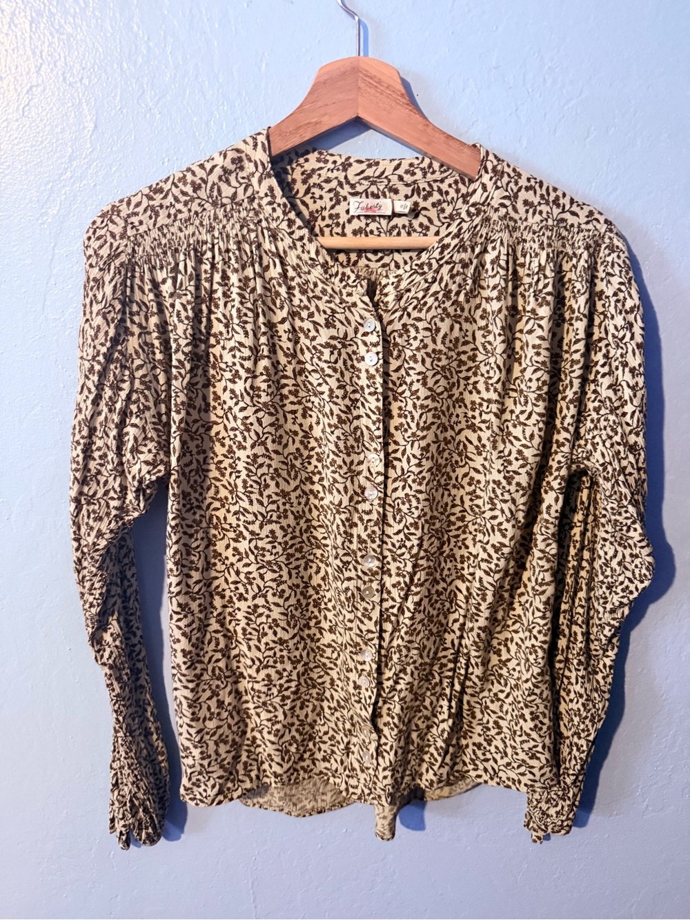 Faherty Pearlescent Abalone Button-Front Cream and Brown Floral Print Blouse